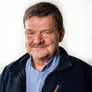 Michael Schneider