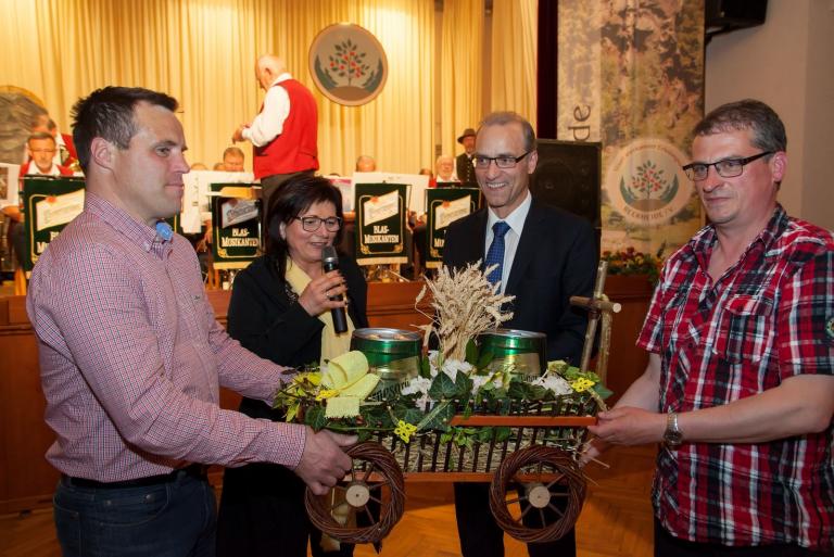 112_Präsente_160515_IMG_9950_1600